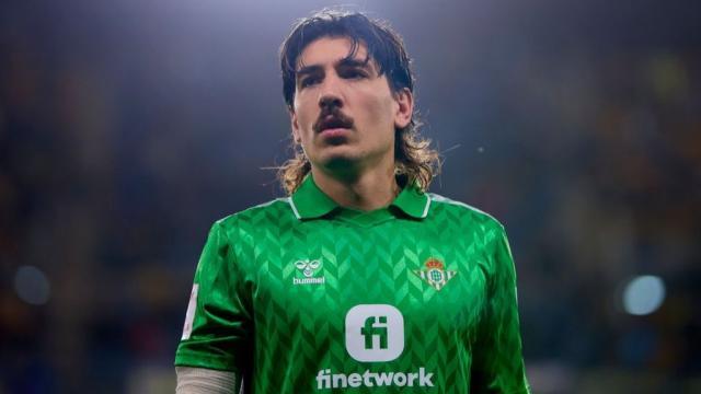 贝列林：互联网时代不接受错误，球员因此甘于沉默